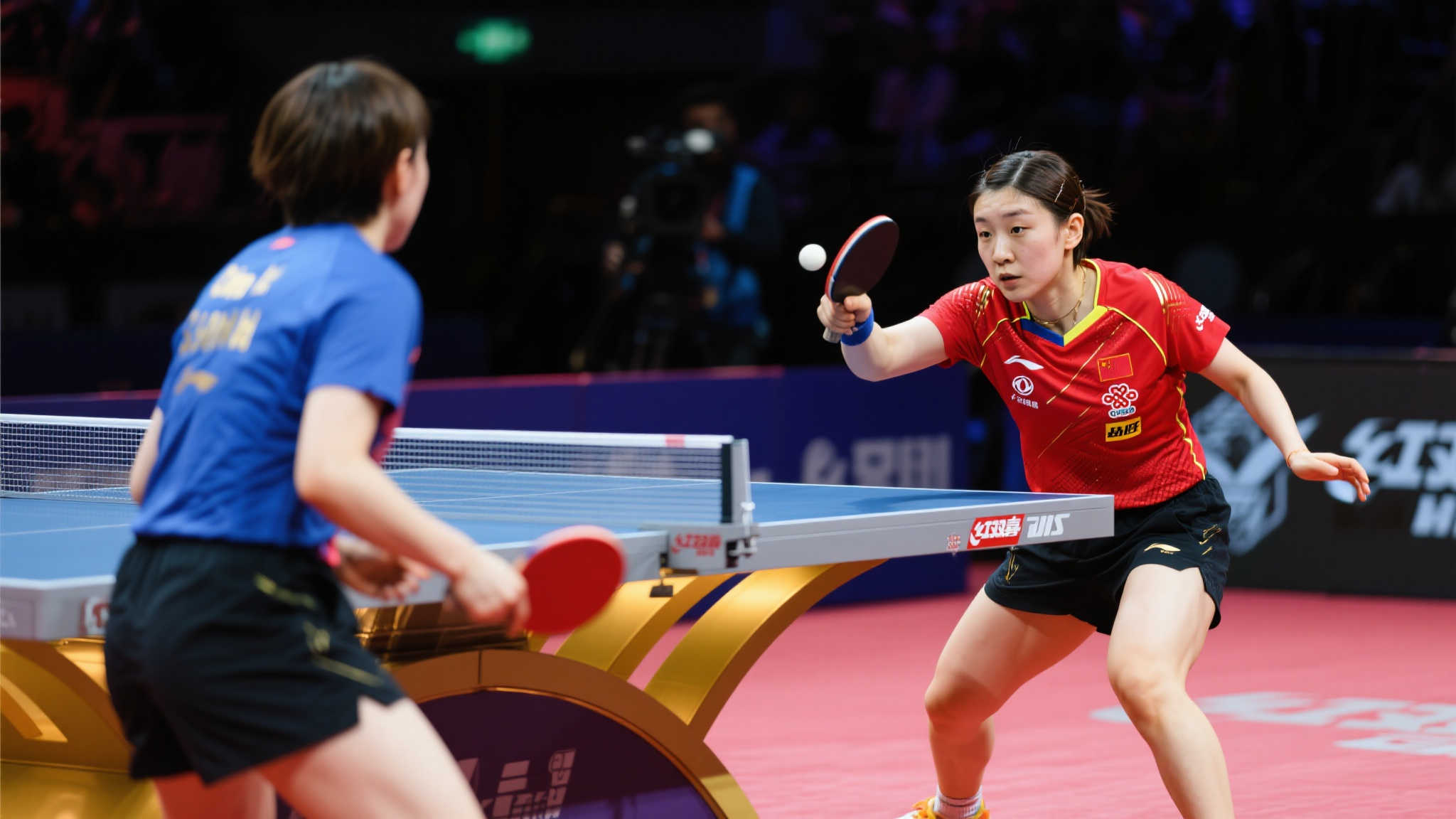 世乒赛第四天：林诗栋全力争八强，孙颖莎王楚钦轻松晋级，王曼昱有望大获全胜